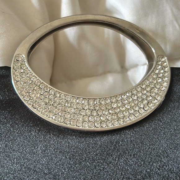 Clutch Evening Bag withh Rhinestone & Silvertone handles - Picture 2 of 6